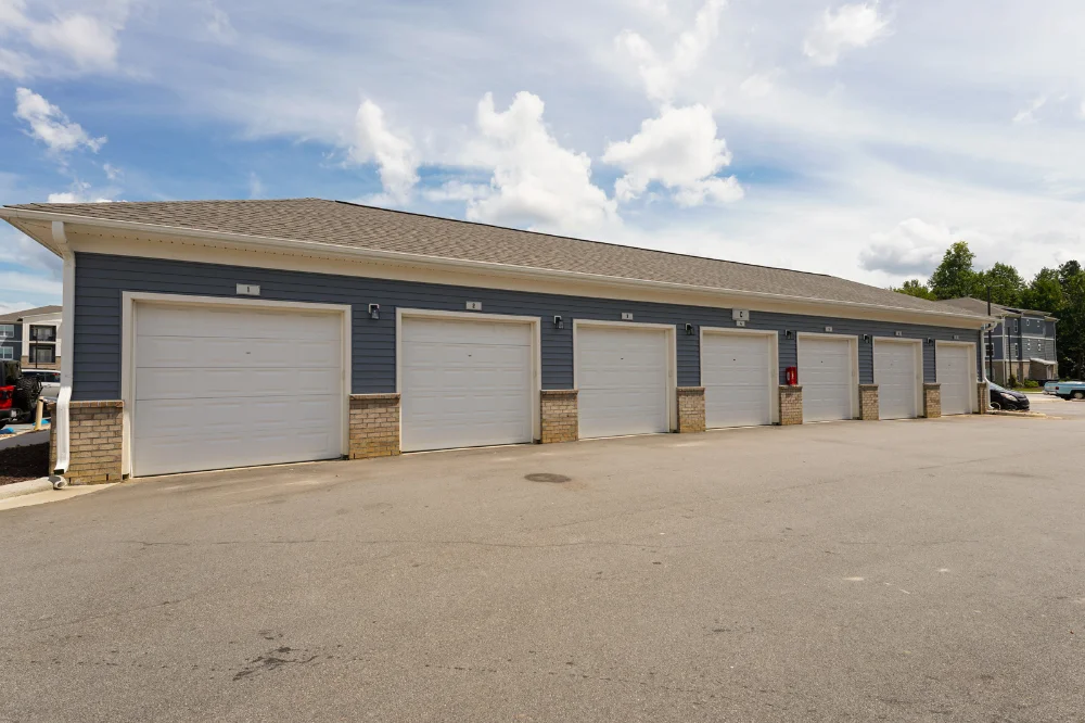 Oasis at Heritage Secure Garages